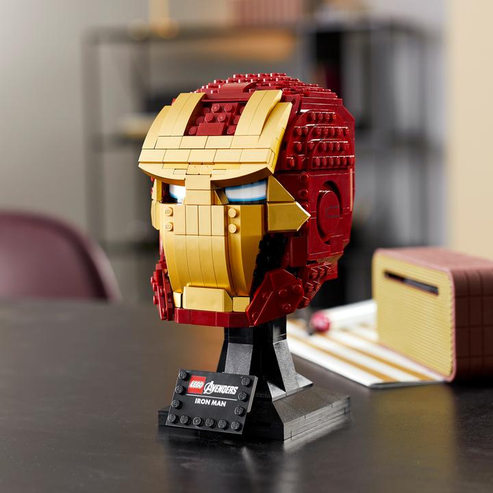 Actual product image LEGO Iron Man's helmet (76165, LEGO Marvel)
