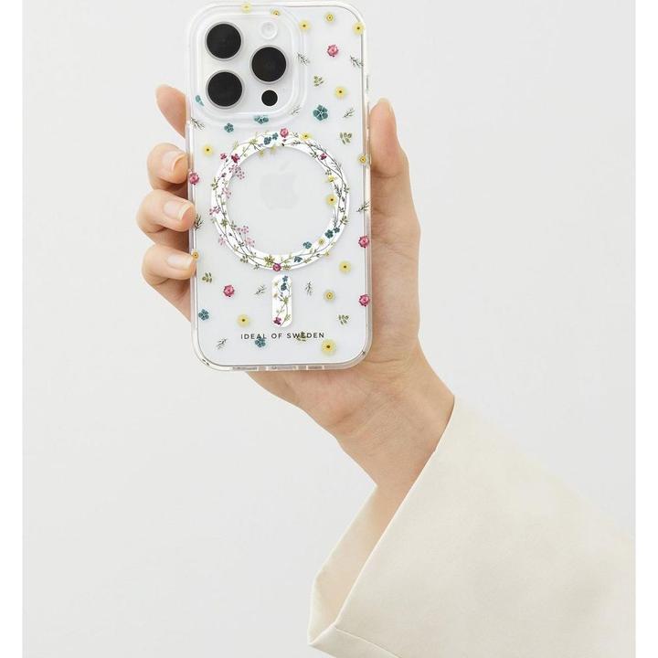 Actual product image iDeal Of Sweden Magsafe Designer Hard-Cover Petite Floral (Apple iPhone 16 Pro)