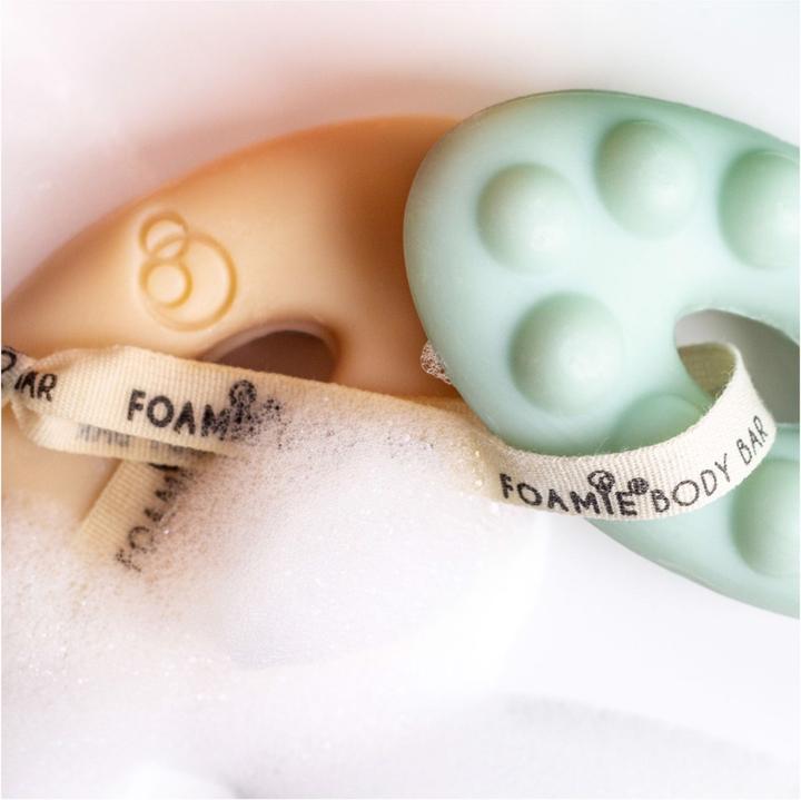 Actual product image Foamie Oat Milk & Papaya Body Bar
