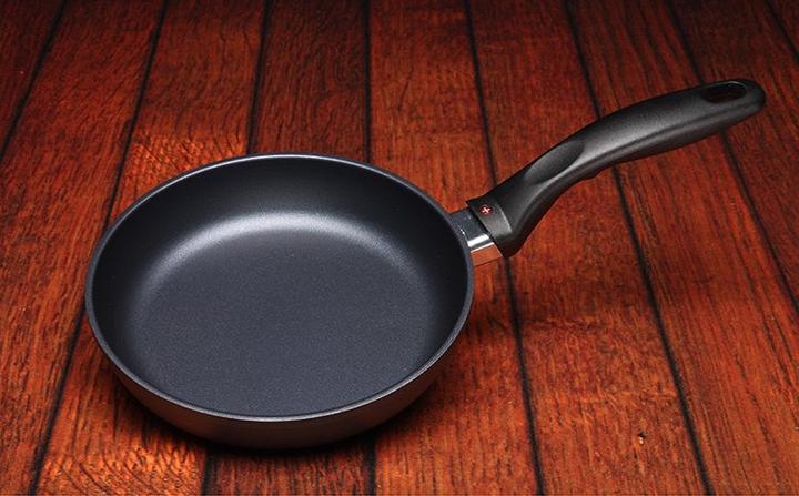 Actual product image Swiss Diamond XDClassic (20 cm, Frying pan, Cast aluminium)
