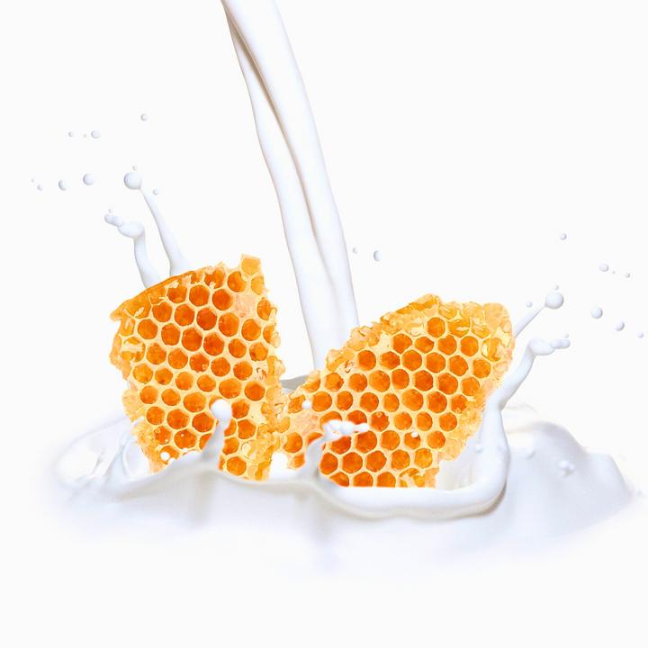 Produktbild Cuccio Cuticle Revitalizing Oil Duo Pack - Milk & Honey