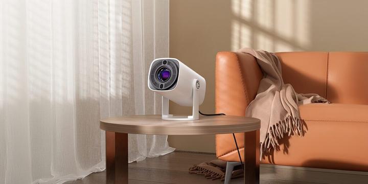 Actual product image Manta PMA202A24 MultiVision Mini Smart Projector (8K, 250 lm)