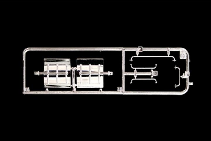 Actual product image Italeri Peterbilt 378 Long Hauler