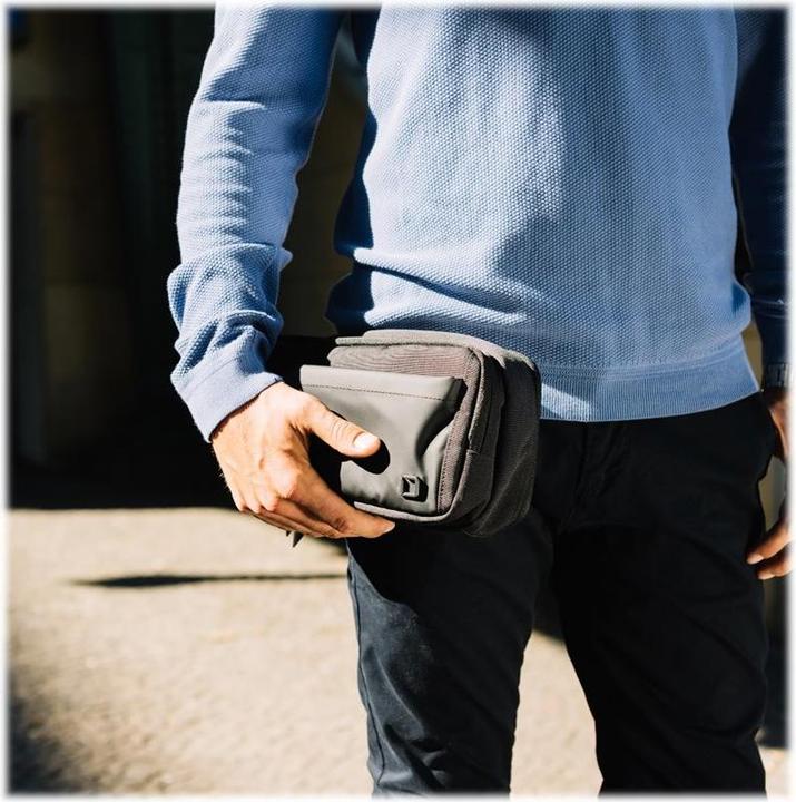 Actual product image Dicota Accessories Pouch Style (Universal)