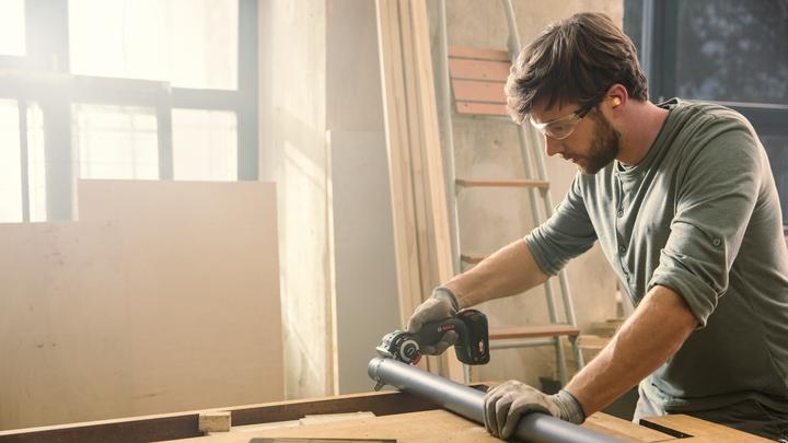 Produktbild Bosch Home & Garden AdvancedCut 18 (Akku Kettensäge)