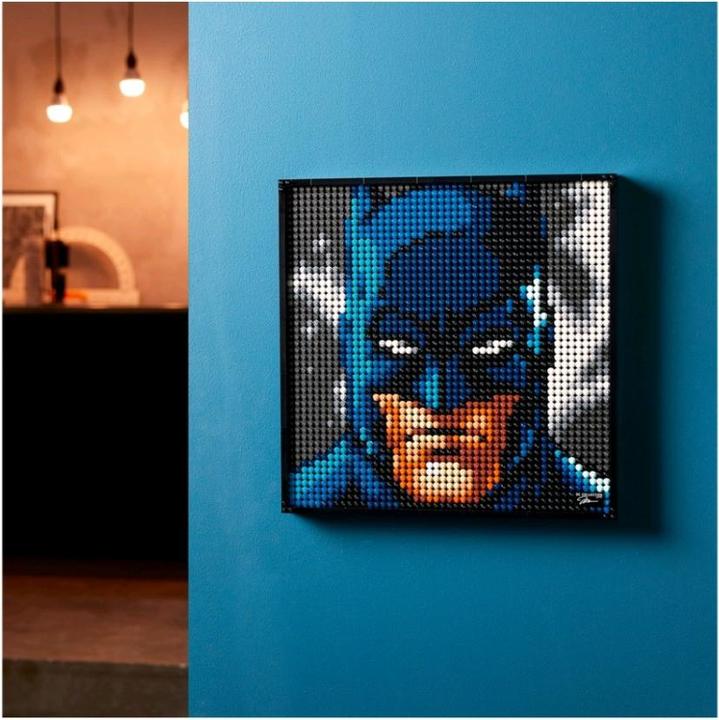 Actual product image LEGO Jim Lee Batman Collection (31205, LEGO Art)