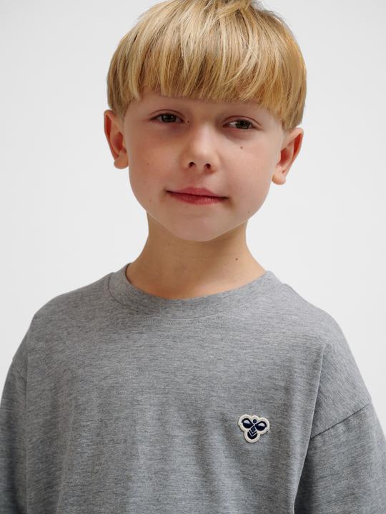 Actual product image hummel hmlJR LOOSE T-SHIRT S/S BEE (34, 35, 36, 37, 38, 39, 40)