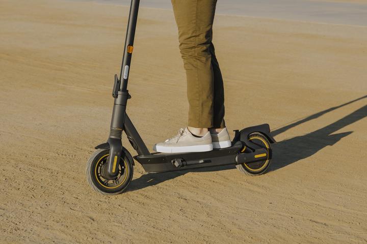 Produktbild Segway-Ninebot Max G2 D (20 km/h, 70 km, 450 W)