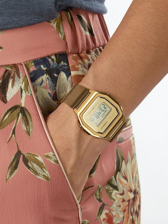 Actual product image Casio Collection Retro (Digital watch, 39.60 mm)