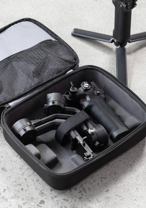 Produktbild DJI RSC 2 (Systemkamera, Spiegelreflexkamera, 3 kg)