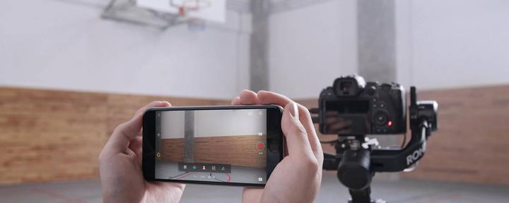 Produktbild DJI RSC 2 (Systemkamera, Spiegelreflexkamera, 3 kg)