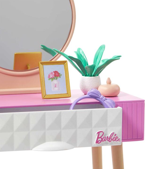 Actual product image Barbie HJV35