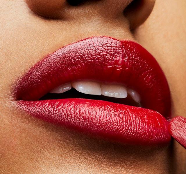 Actual product image MAC Cosmetics lipstick (811 M-A-C RED)
