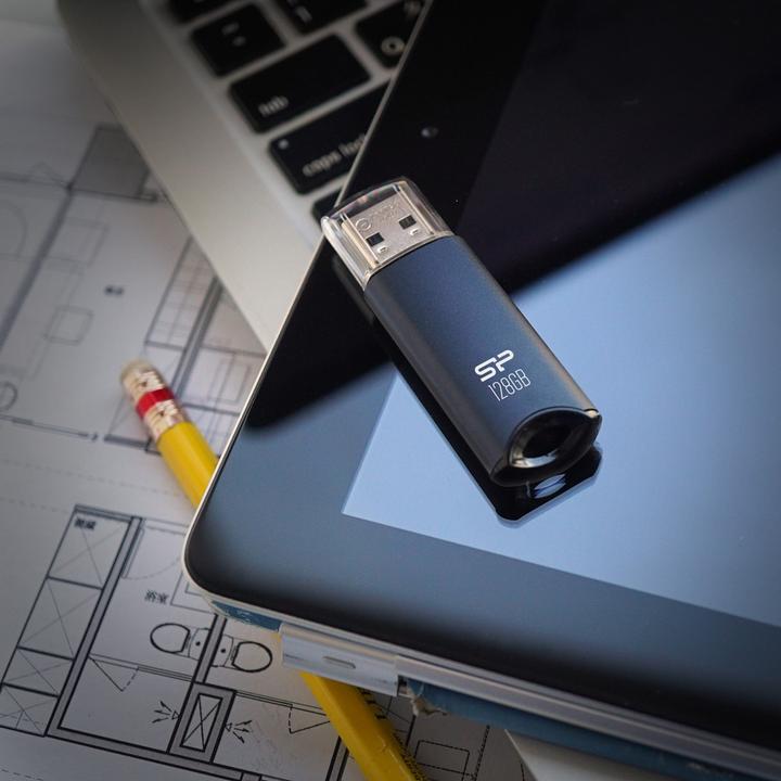Immagine prodotto Silicon Power memoria USB Marvel M02 64GB USB 3.0 Blu (64 GB, USB 3.2)