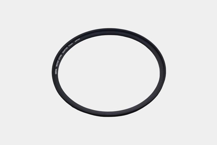 Image du produit Hoya Instant Action Adapter Ring (77 mm, Porte-filtre magnétique, 77 mm)