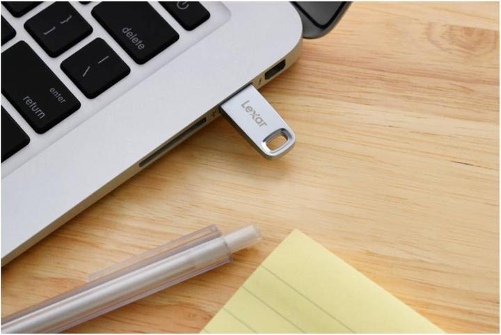Actual product image Lexar JumpDrive M35 (128 GB, USB-A, USB 3.0)