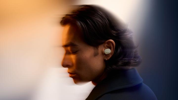 Actual product image Bowers & Wilkins Pi8 (ANC, 6.50 h, Wireless)