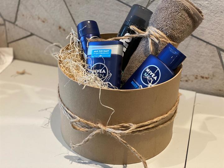 Produktbild You Are Beauty-Geschenkbox für IHN