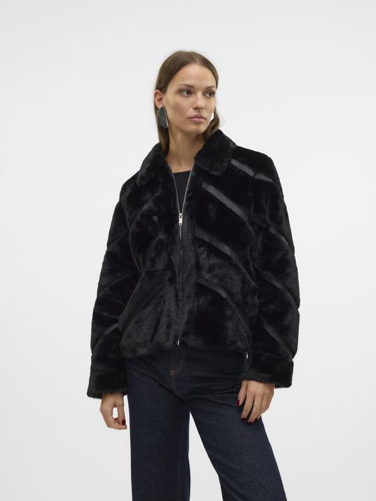 Produktbild Vero Moda VMSONJALUIS Jacke Kunstpelzjacke (S)