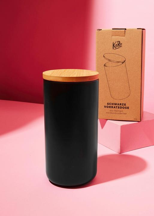 Immagine prodotto KoRo Barattolo in terracotta nera con coperchio in bambù 1180 ml