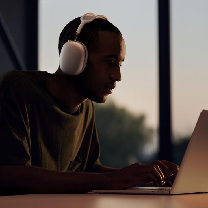 Produktbild Apple AirPods Max (ANC, 20 h, Kabellos)