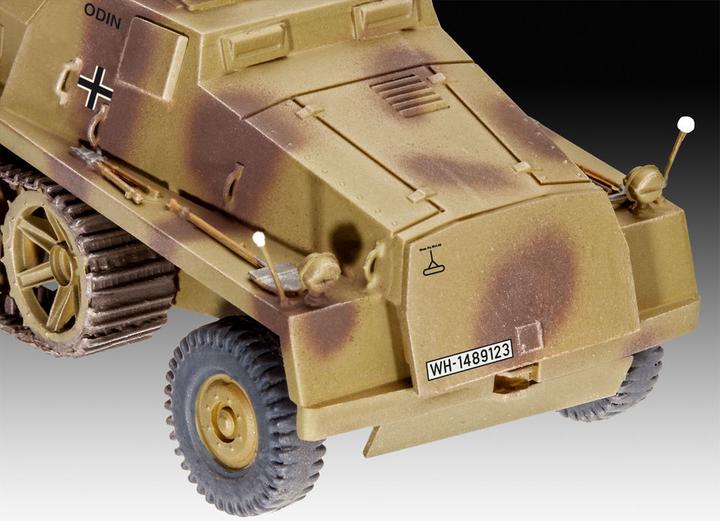 Actual product image Revell Tank launcher 42