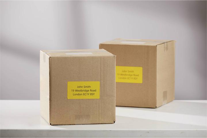 Actual product image Dymo LW shipping/name tag labels YELLOW, 220 labels