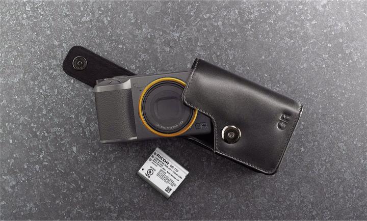 Produktbild RICOH Gr III (18.3mm, 24.24 Mpx, APS-C / DX)
