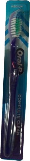 Actual product image Oral-B Completely clean medium-sized toothbrush, 1 piece
