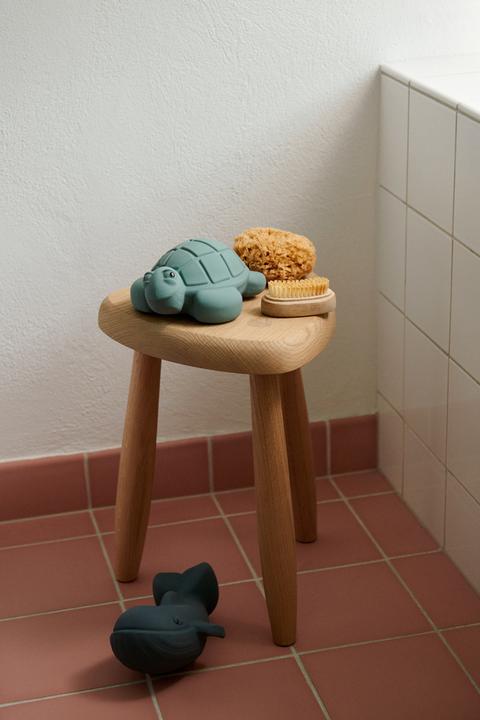 Actual product image Liewood XL Yrsa bath toy whale blue
