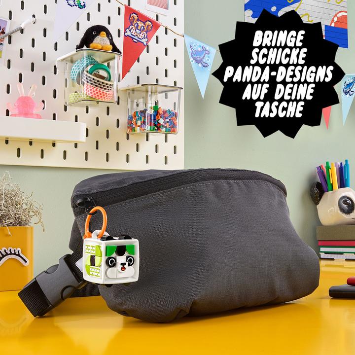 Actual product image LEGO Bag pendant panda (41930, LEGO Dots)