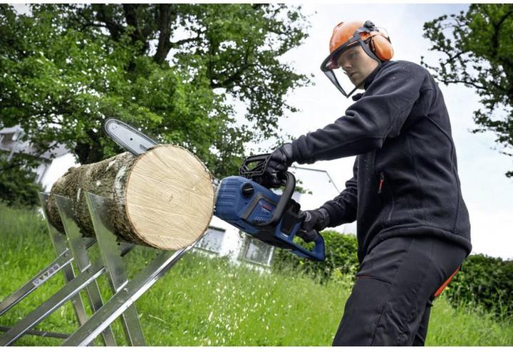 Actual product image Bosch Hausgeräte GKE 18V-40 (Battery chain saw)