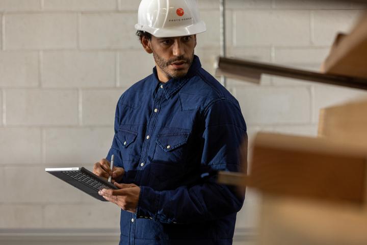 Produktbild Microsoft Surface Go 2 (4G, 10.50", 128 GB, Platin)