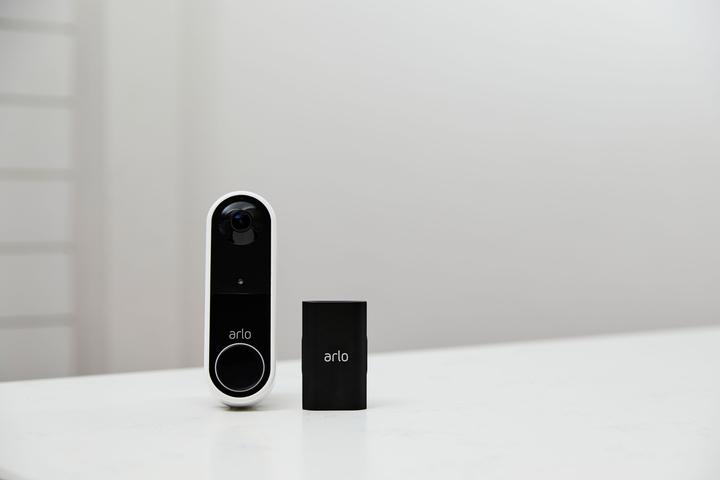 Produktbild Arlo Kabellose Essential Video-Türklingel, weiss (Kabellos)