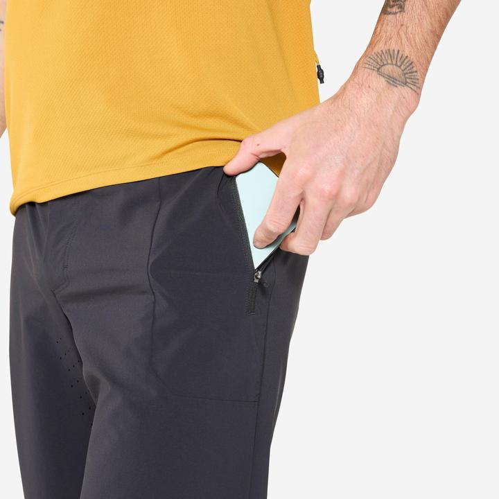Produktbild Rockrider Velohose kurz atmungsaktiv Unisex schwarz (XS)