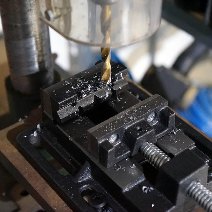 Produktbild Wiltec Maschinenschraubstock 75mm Werkstatt Schraubstock Tischbohrmaschine (75 mm)
