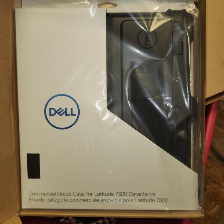 Actual product image Dell RG1322C (13", Dell)