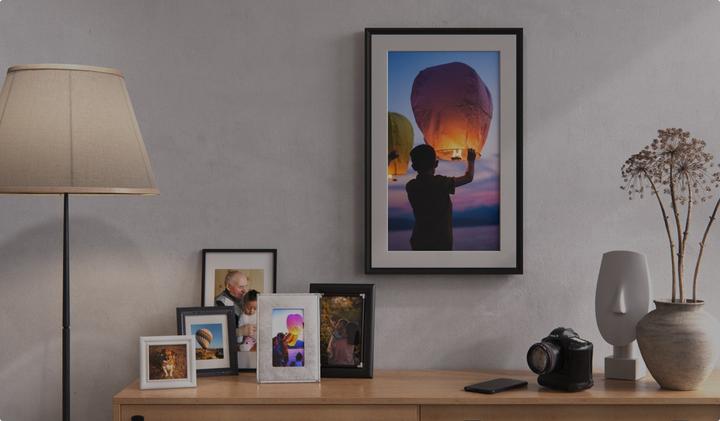 Actual product image Meural Canvas II (27", 1920 x 1080 pixels)