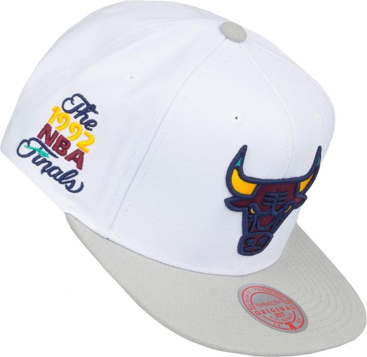 Produktbild Mitchell & Ness Snapback Cap - CORE VII Chicago Bulls weiss (One Size)
