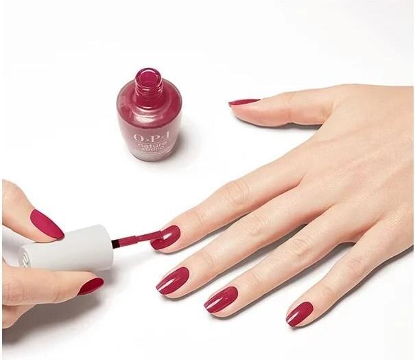 Actual product image OPI Nature Strong (Give a Garnet, Colour paint)