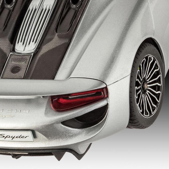 Actual product image Revell Porsche 918 Spyder