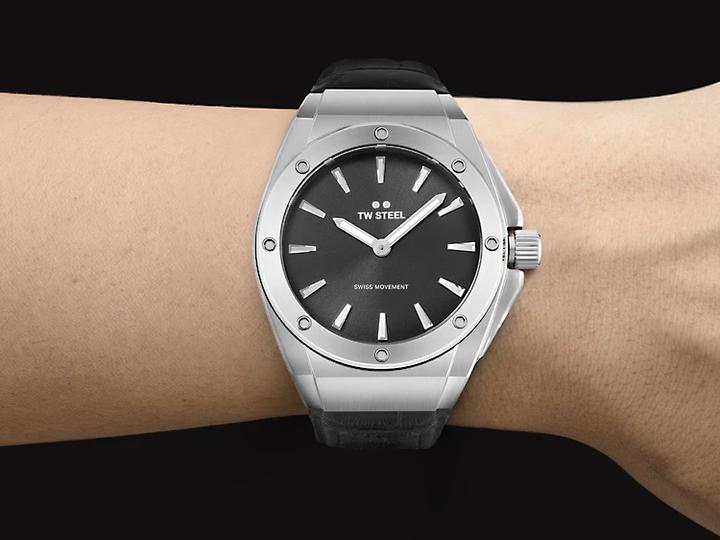 Produktbild TW 1000 Steel CE4033 Horloge CEO Tech Dames 38mm Swiss Movement Zwart Leer (Analoguhr, 38 mm)