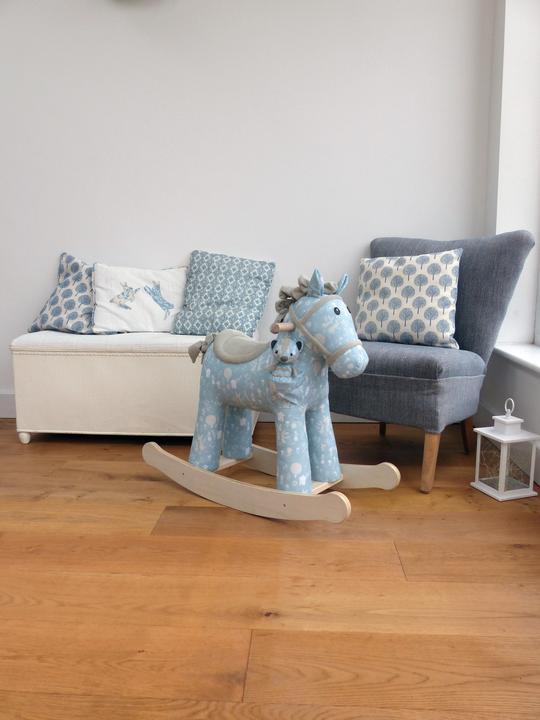 Immagine prodotto little bird told me Cavallo a dondolo Finn & Munchkin