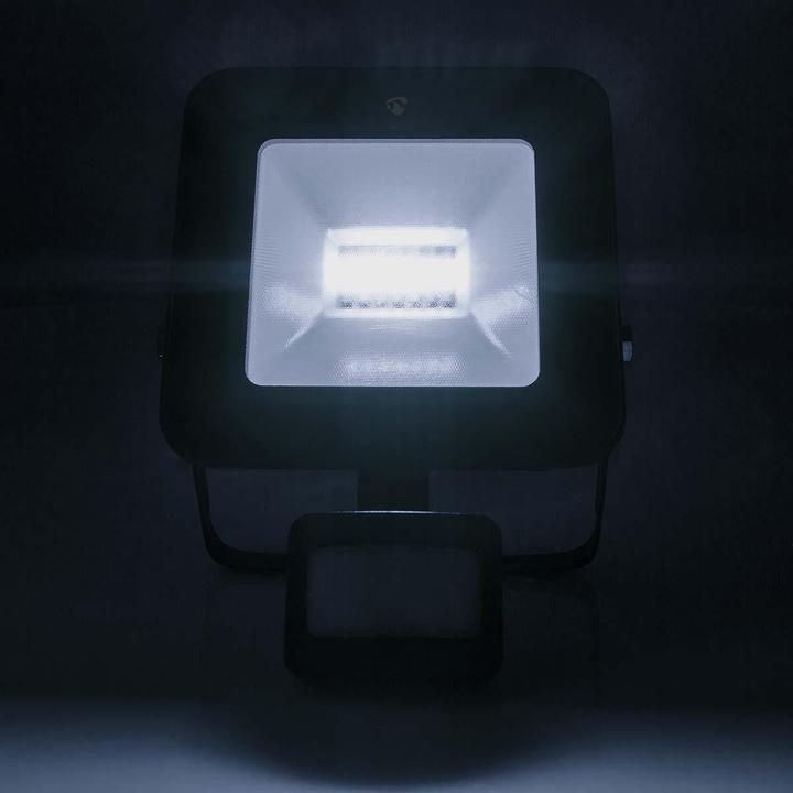 Actual product image Nedis SmartLife Floodlight - Motion Sensor, 1500 lm, WLAN, 20 W, Dimmable White, 3000 (1500 lm, IP44)