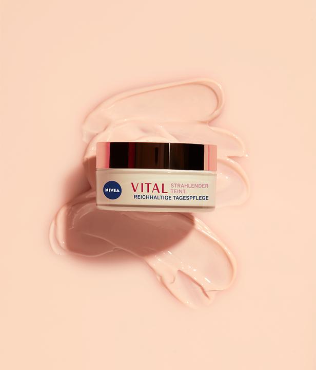 Produktbild NIVEA Vital Anti-Age Tagespflege strahlender Teint Topf 50 ml (50 ml, Tagescreme)