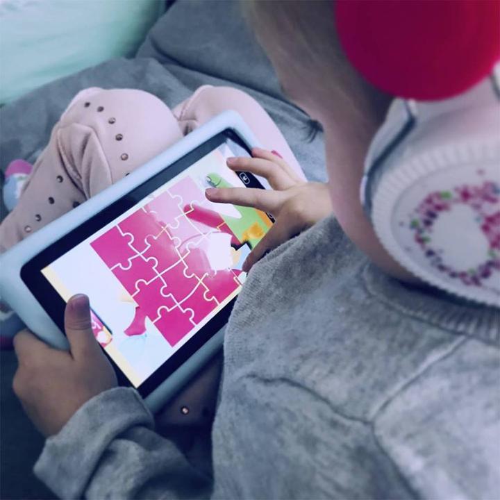 Produktbild Pebble Kids Frozen 2 (Kinder Tablet) (nur WLAN, 7", 16 GB, Grey)