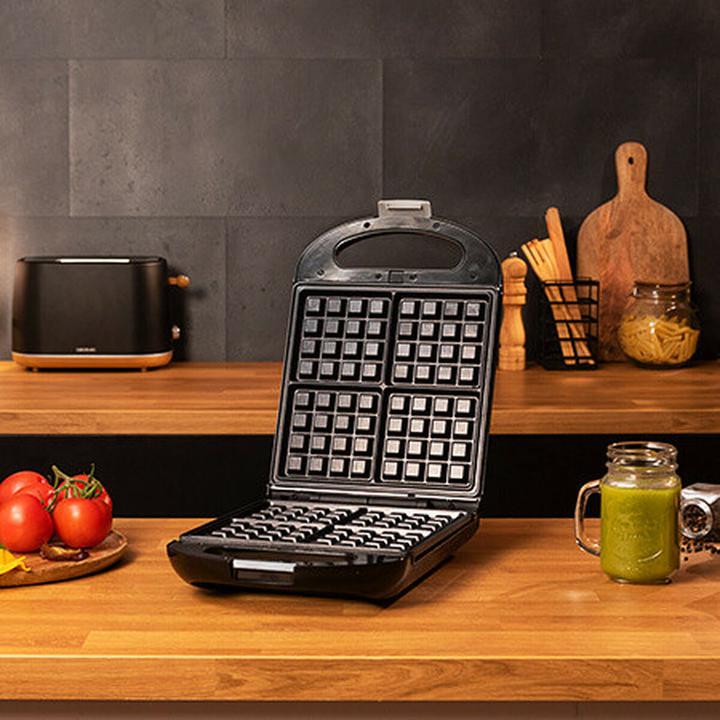 Actual product image Cecotec Sandwich maker RockŽnToast Waflle Family (1500 W)