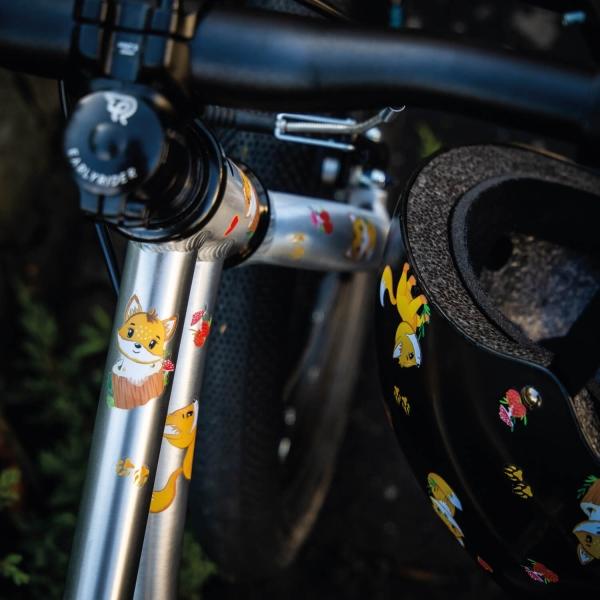 Image du produit Farbviereck Autocollants / stickers à motifs de renard