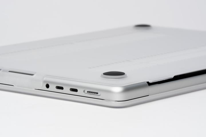Produktbild Zagg Hard Case Apple Macbook Air 13 M3/M2 Frosted Clear (13", Apple)