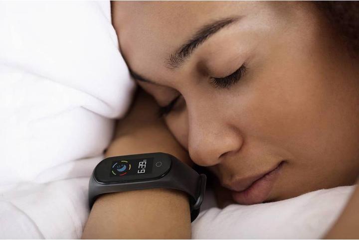 Produktbild Technaxx TX-HR6 2,44 cm (0.96" ) Activity Tracker Armband Schwarz IP67 (18.90 mm)